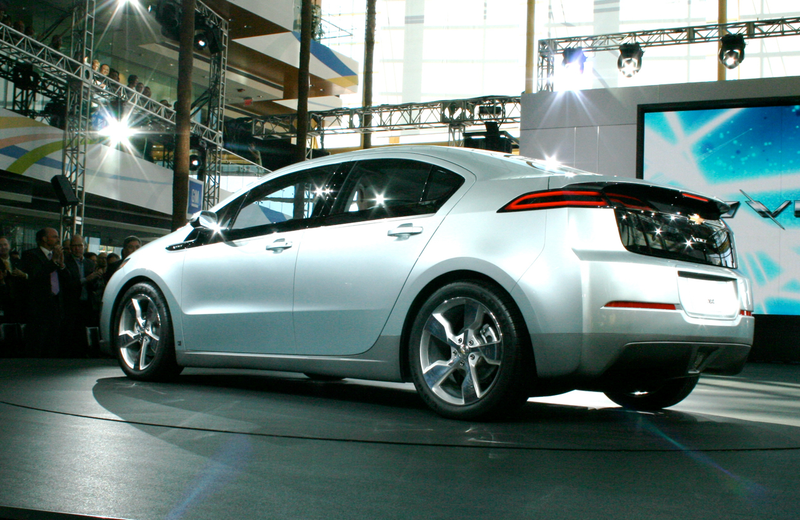 Illustration for article titled GM Requested Paramount Include Chevy Volt In Transformers Sequel "At Last Minute"